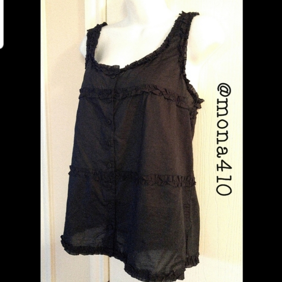 GAP Tops - GAP Sleeveless Top